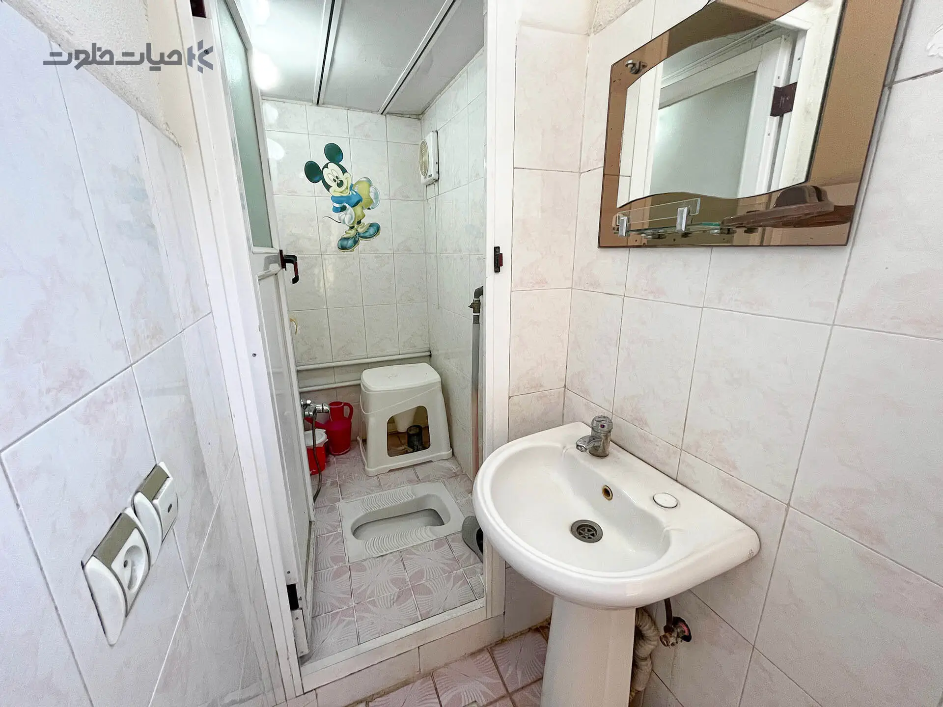 02.webp